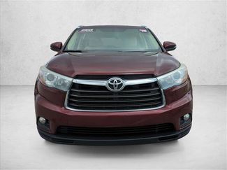 Used 2015 Toyota Highlander XLE video 2