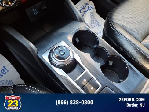 Certified 2022 Ford Escape SEL image 17