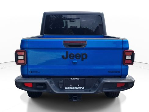 Used 2021 Jeep Gladiator Sport AWD/4WD image 5