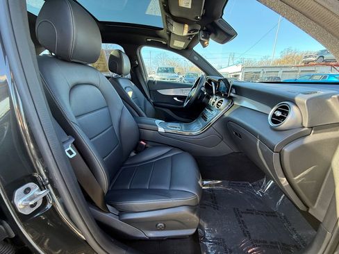 Used 2022 Mercedes-Benz GLC 300 image 26
