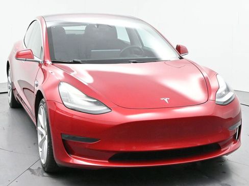 Used 2018 Tesla Model 3 Long Range image 2