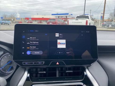 Certified 2024 Toyota Venza Nightshade image 16