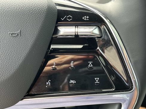 Used 2026 Cadillac Vistiq Sport w/ LPO, Floor Liner Package AWD/4WD image 37