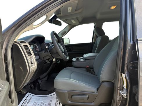 Certified 2019 RAM 1500 Tradesman w/ Popular Equipment Group image 9