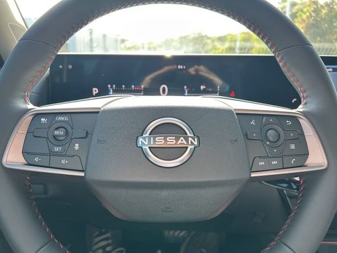 New 2026 Nissan Sentra SR w/ Floor Mat Package FWD image 21