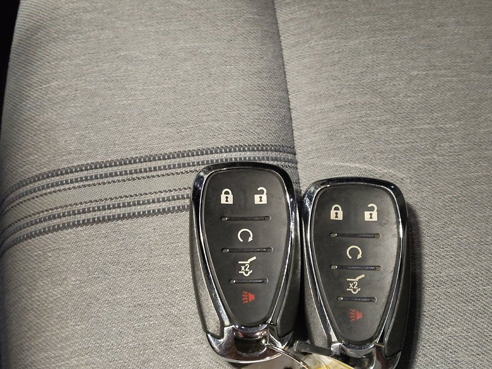 Used 2021 Chevrolet Blazer LT FWD image 32