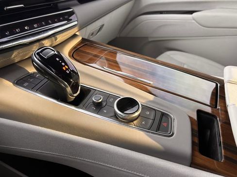 Certified 2024 Cadillac Escalade ESV Sport Platinum w/ LPO, ONYX Package image 19