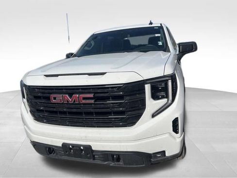 Used 2025 GMC Sierra 1500 Elevation AWD/4WD image 2