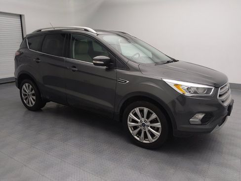 Used 2017 Ford Escape Titanium image 11