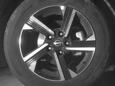 Used 2025 Nissan Sentra SV FWD image 13