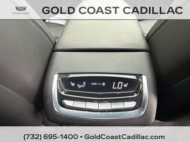 Used 2024 Cadillac XT6 Premium Luxury AWD/4WD image 9