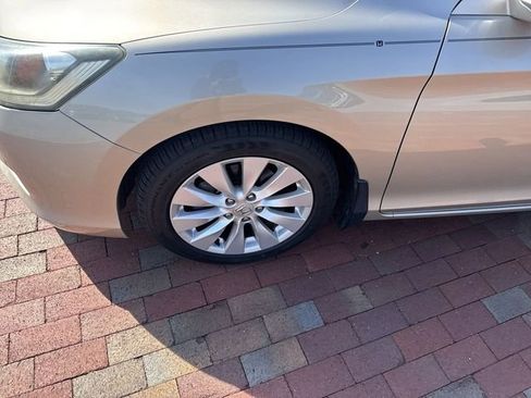 Used 2015 Honda Accord EX-L image 2