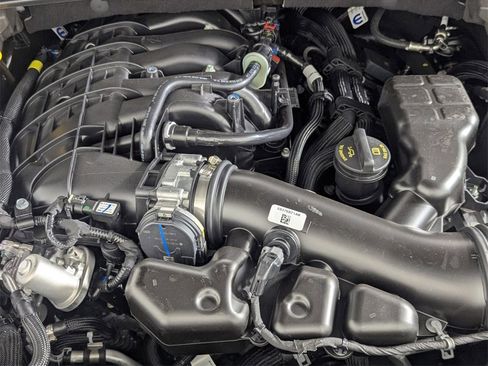 New 2025 Jeep Grand Cherokee Altitude image 10