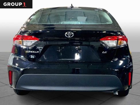 Used 2023 Toyota Corolla LE image 4