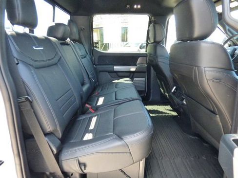 Used 2025 Ford F150 Platinum w/ FX4 Off-Road Package AWD/4WD image 18