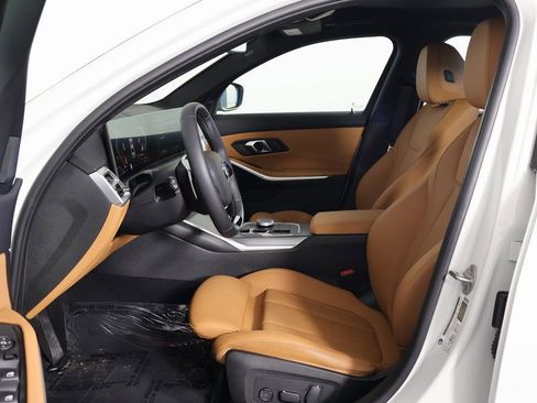 Used 2025 BMW 330i Sedan w/ Convenience Package image 10