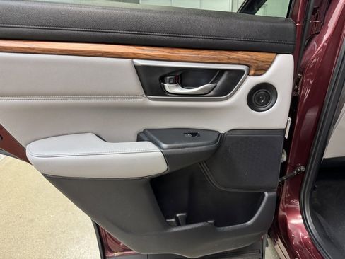 Used 2017 Honda CR-V Touring image 15