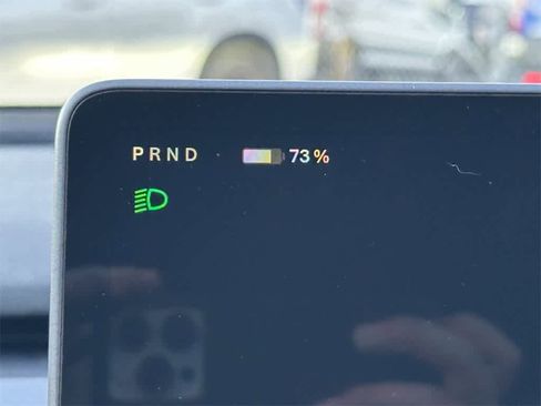 Used 2022 Tesla Model 3 Performance image 19