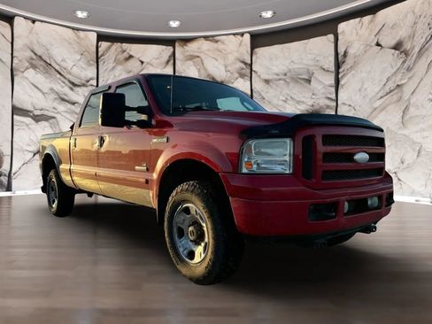 Used 2005 Ford F350 XLT image 1