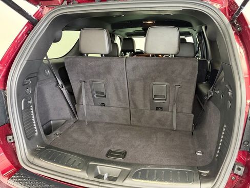 Used 2025 Dodge Durango GT image 8