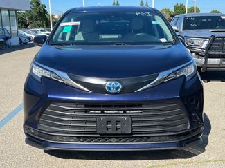 Certified 2023 Toyota Sienna LE FWD video 2