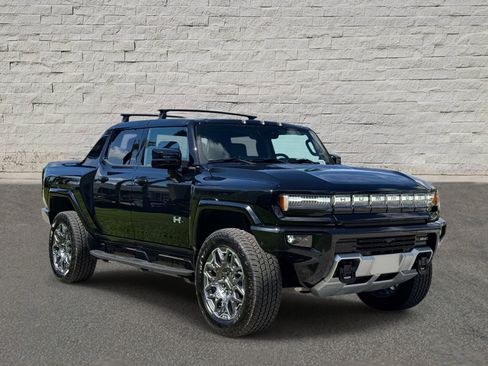 Used 2025 GMC Hummer EV 3X w/ LPO, Roof Cross Rail Package AWD/4WD image 6