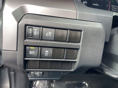 Used 2025 Toyota Tacoma TRD Off-Road image 24