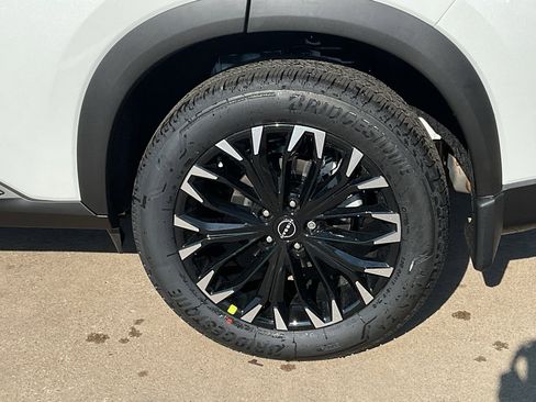 New 2026 Nissan Rogue SV image 8