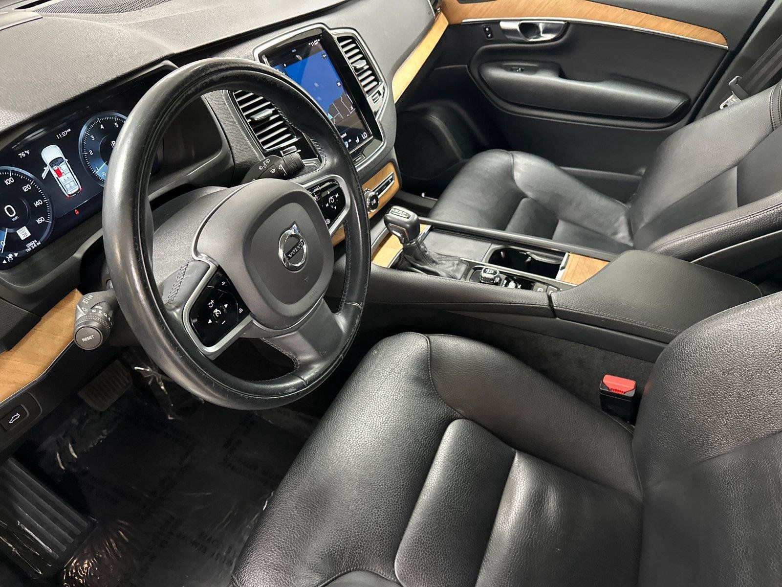 Used 2021 Volvo XC90 T5 Momentum w/ Advanced Package AWD/4WD image 9