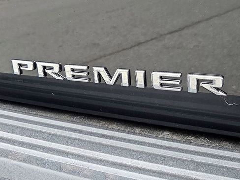 New 2026 Chevrolet Suburban Premier AWD/4WD image 12