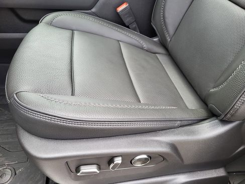 New 2025 GMC Sierra 2500 Denali w/ Denali Reserve Package image 16