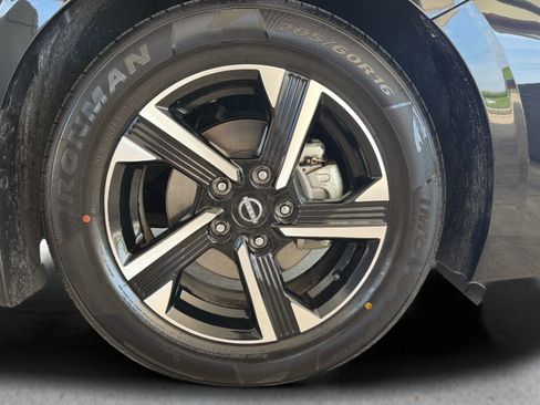 Certified 2025 Nissan Sentra SV FWD image 12