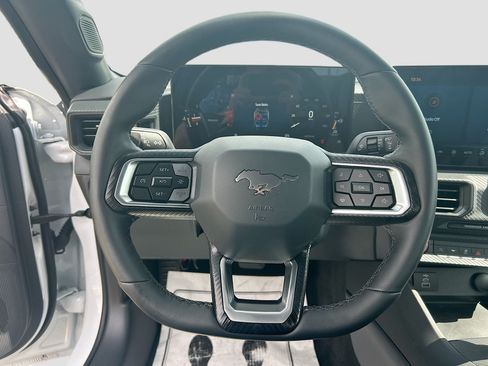 Certified 2025 Ford Mustang Coupe RWD image 11