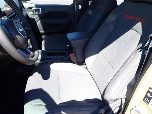 New 2025 Jeep Wrangler Unlimited Rubicon image 11