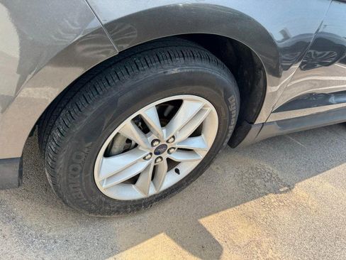 Used 2015 Ford Edge SEL FWD image 4