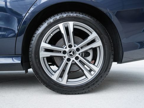 Used 2023 Mercedes-Benz E 350 Sedan image 31