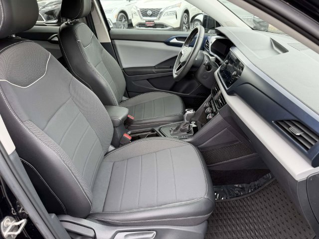 Used 2023 Volkswagen Taos SE FWD image 10