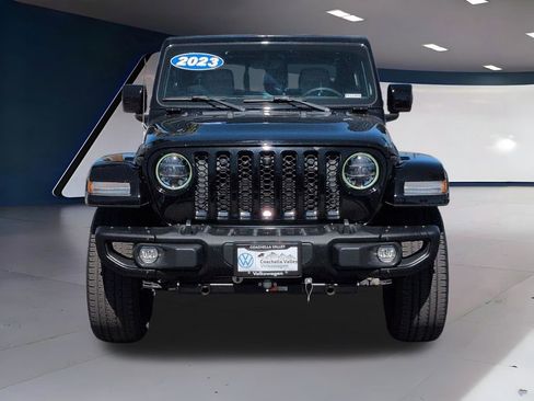 Used 2023 Jeep Gladiator Overland image 7