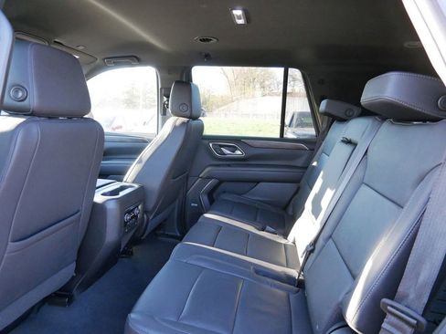 Used 2022 Chevrolet Tahoe Z71 AWD/4WD image 11