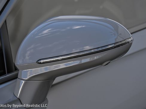 New 2025 Bentley Flying Spur Plug-In Hybrid image 13