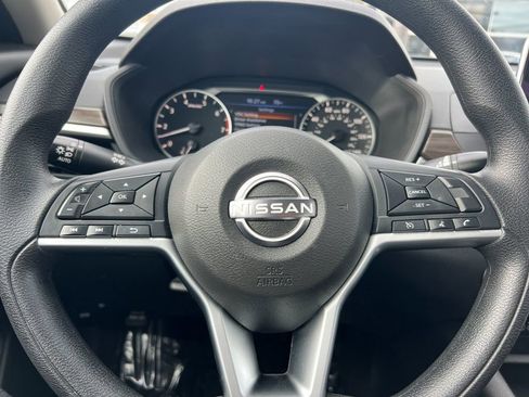 Used 2024 Nissan Altima 2.5 SV image 22