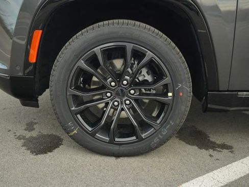 New 2026 Jeep Grand Wagoneer Summit w/ Rear Seat Video Group I image 10