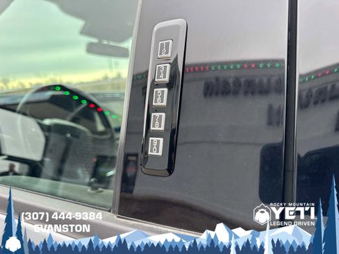 Used 2023 Ford F350 Lariat w/ Chrome Package image 19