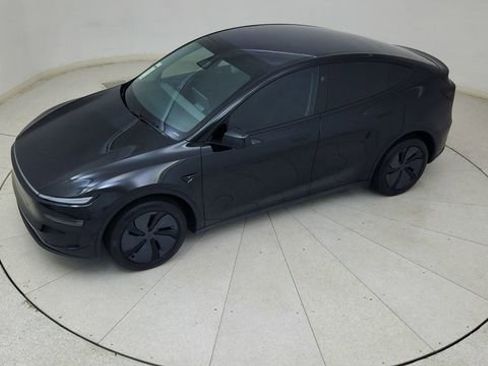 Used 2026 Tesla Model Y Long Range image 77