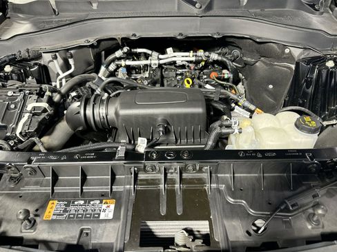 Used 2022 Ford Explorer XLT w/ Equipment Group 202A image 39