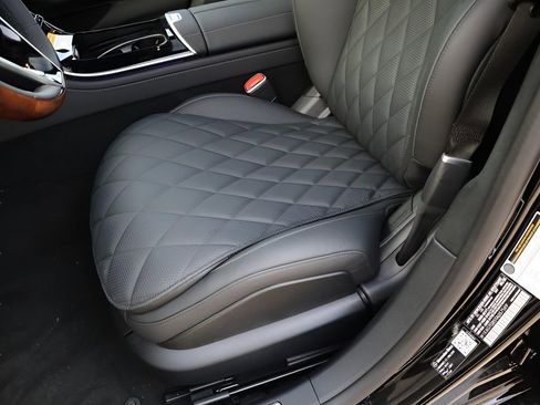 New 2026 Mercedes-Benz S 580 4MATIC Sedan image 33