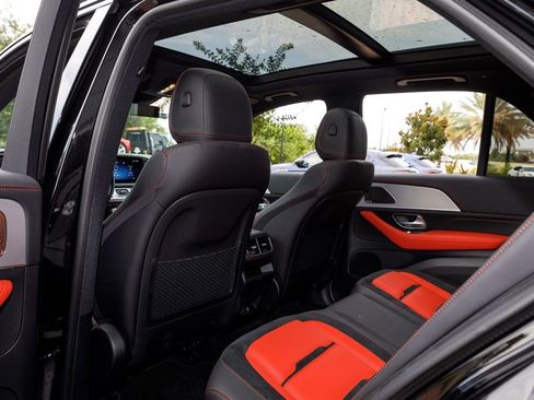 Used 2025 Mercedes-Benz GLE 53 AMG 4MATIC image 19