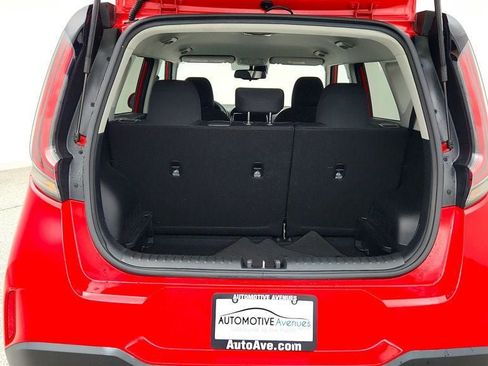 Used 2024 Kia Soul S FWD image 21