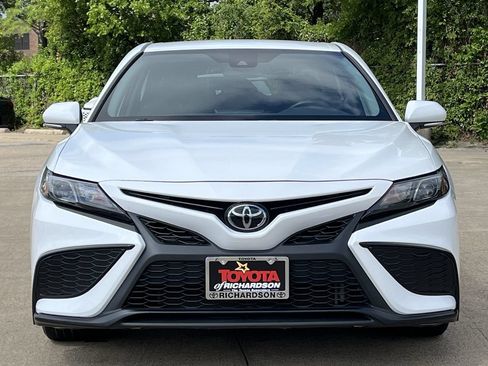 Used 2024 Toyota Camry SE FWD image 7