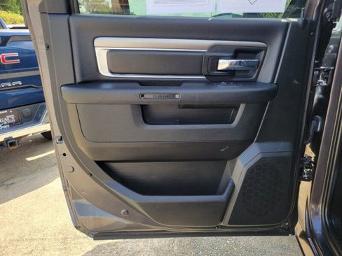 Used 2024 RAM 1500 Warlock RWD image 27